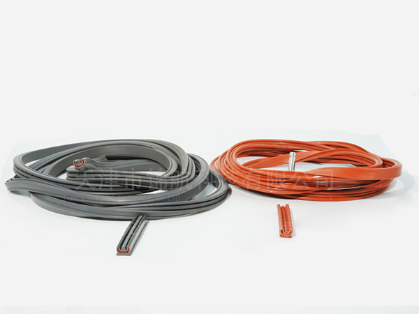 编织物增强充气密封件17