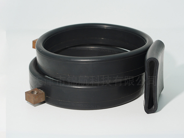 编织物增强充气密封件25